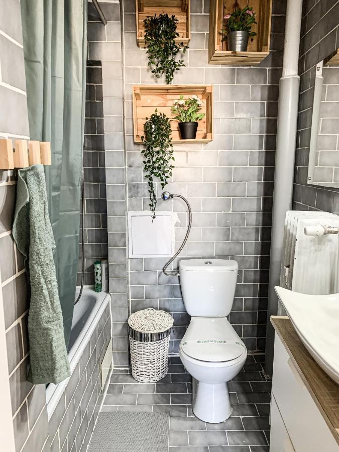Charming Apartment In Paradise Called Bratislava Extérieur photo